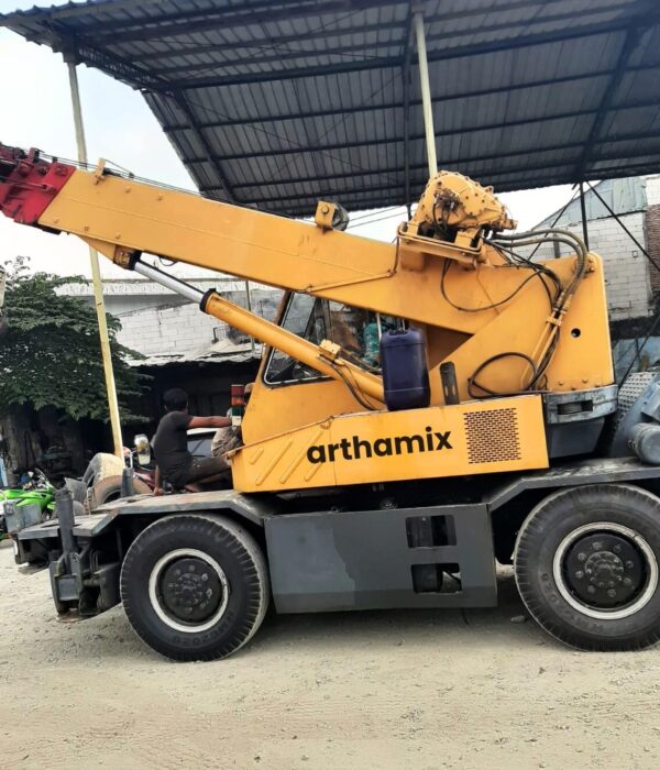 Sewa Mobil Crane Bekasi